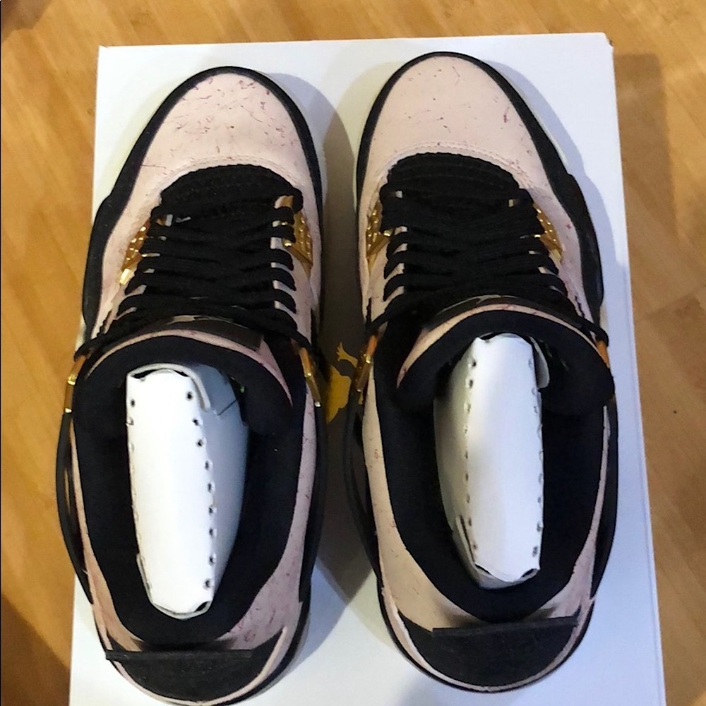 ✨Women’s Jordan 4 Retro Silt Red Splatter✨ - Picture 5 of 7